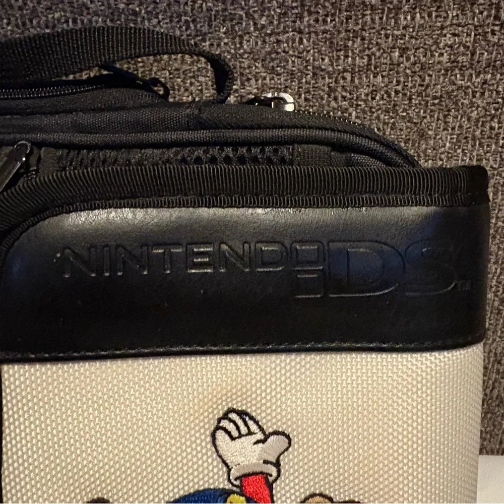 Nintendo DS Mario Carrying Case‎ Bag Black Strap Pockets Buckle Zippered
